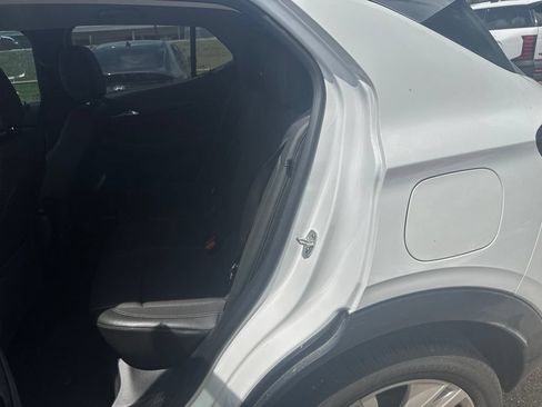 Used 2025 Buick Encore GX Preferred FWD image 10