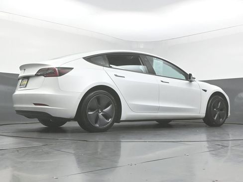 Used 2020 Tesla Model 3 Standard Range Plus RWD image 39