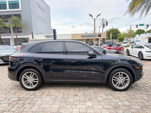Used 2020 Porsche Cayenne image 8