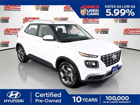 Certified 2024 Hyundai Venue SEL image 1