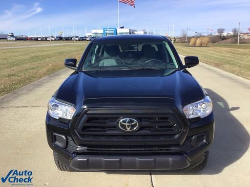 Used 2023 Toyota Tacoma SR image 10