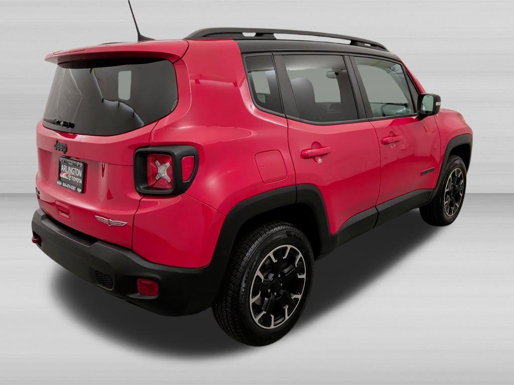 Used 2023 Jeep Renegade Trailhawk AWD/4WD image 4