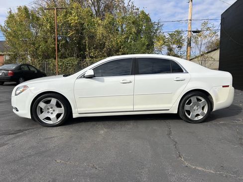 Used 2010 Chevrolet Malibu LT w/ HFV6 Engine Package image 4