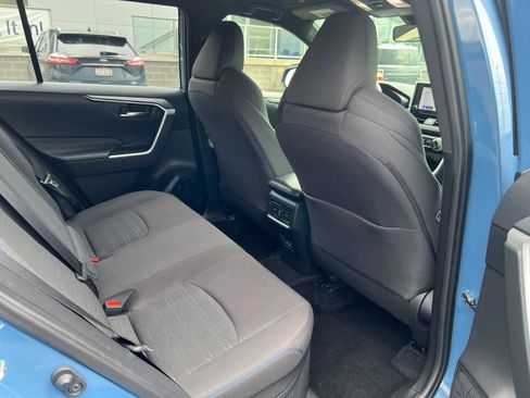 Used 2024 Toyota RAV4 SE AWD/4WD image 40