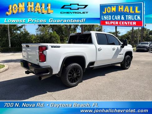 Used 2025 Chevrolet Silverado 2500 LTZ w/ LTZ Plus Package AWD/4WD image 12