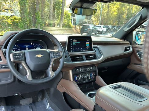 Used 2023 Chevrolet Tahoe High Country image 16