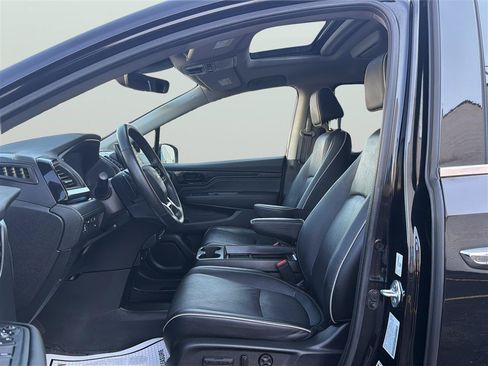 Used 2024 Honda Odyssey Elite image 12