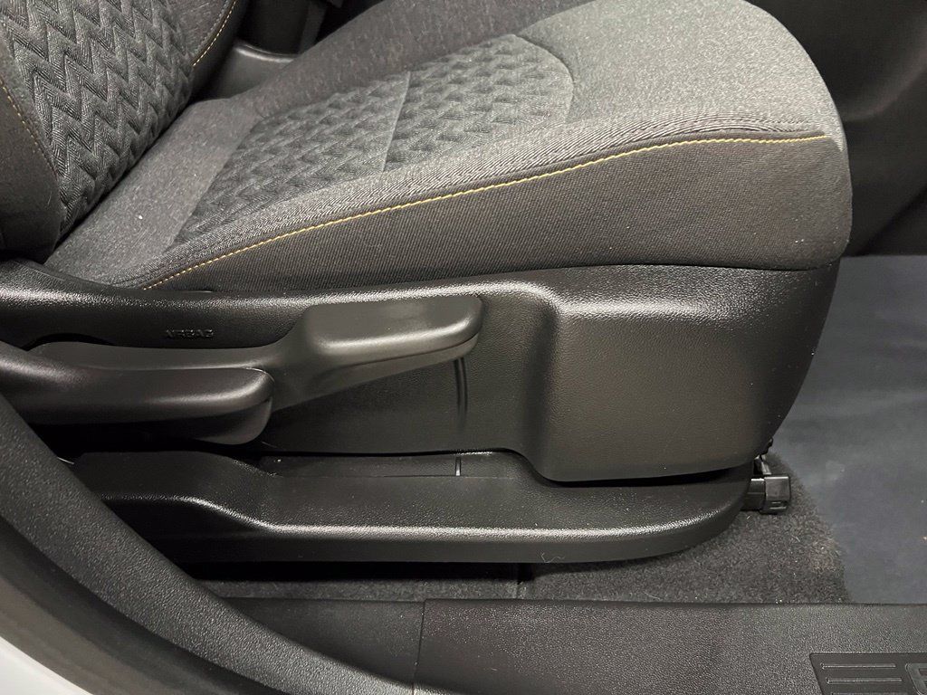 Certified 2024 Chevrolet Equinox LT w/ LPO, Floor Liner Package AWD/4WD image 44