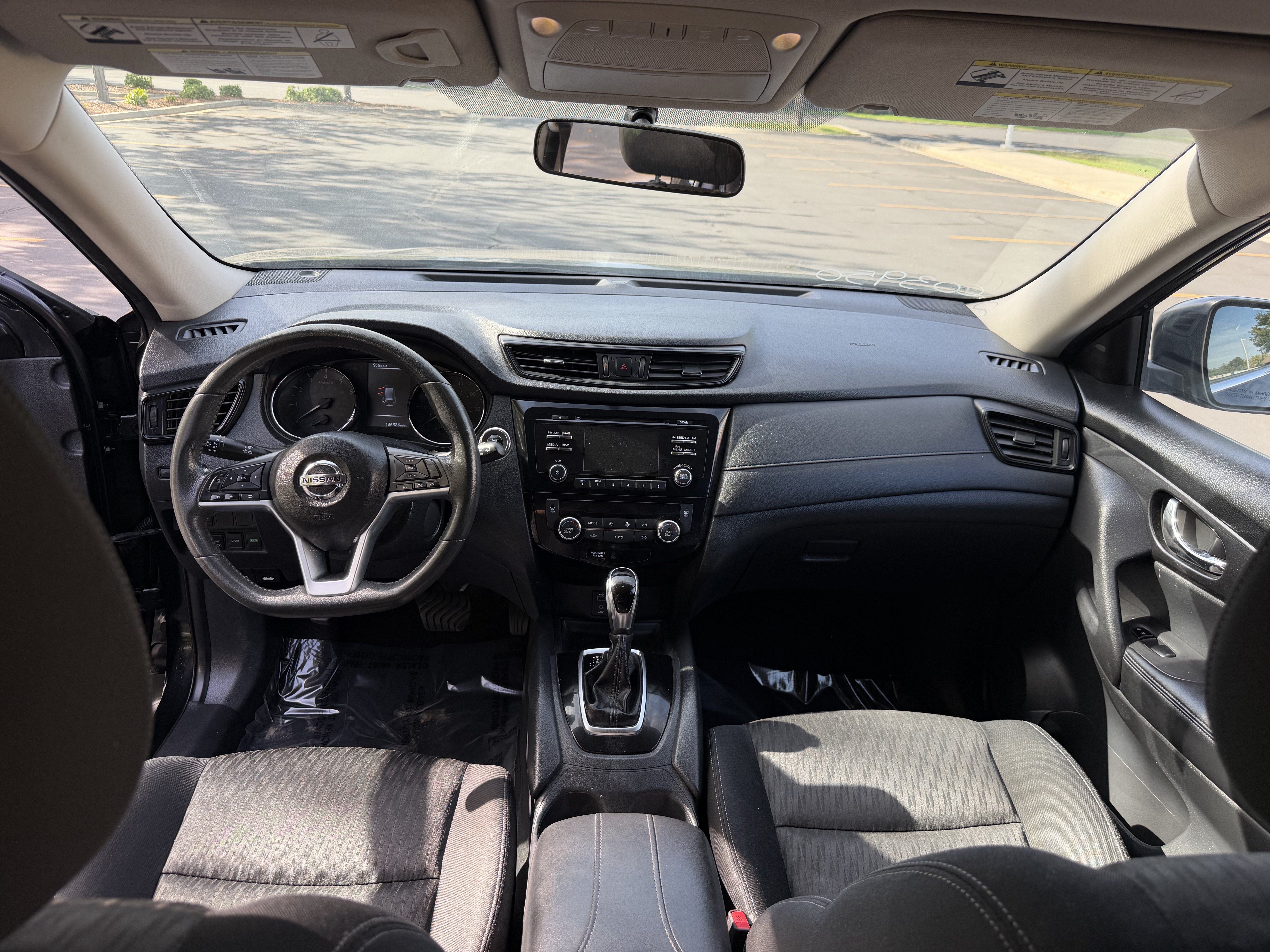 Used 2017 Nissan Rogue SV AWD/4WD image 19