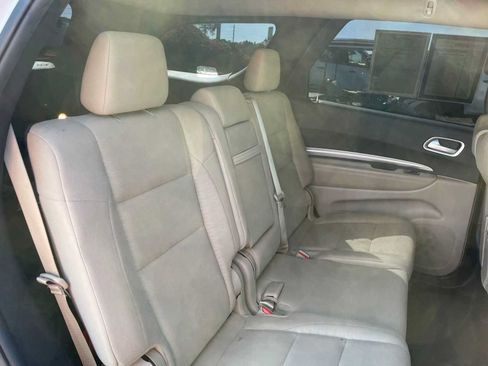 Used 2019 Dodge Durango SXT w/ 3rd Row Seating Group AWD/4WD image 24