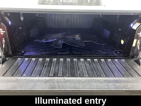 Used 2018 Toyota Tacoma Limited w/ Four Season Floor Mat Package image 14