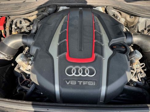Used 2013 Audi S8 w/ Full Leather Pkg image 33