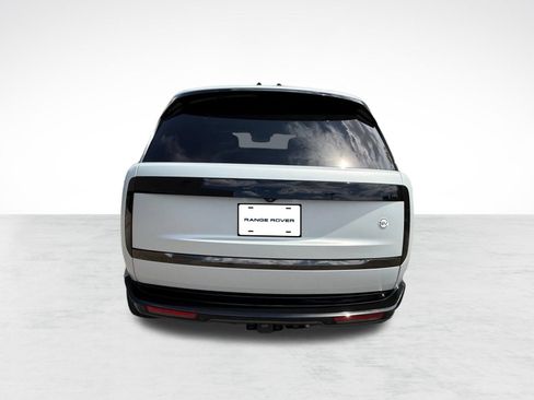 Used 2023 Land Rover Range Rover SV AWD/4WD image 10