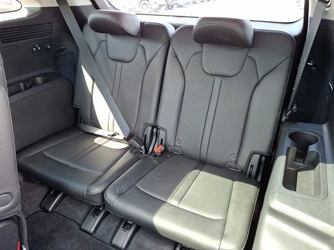 Used 2023 Kia Sorento SX image 13