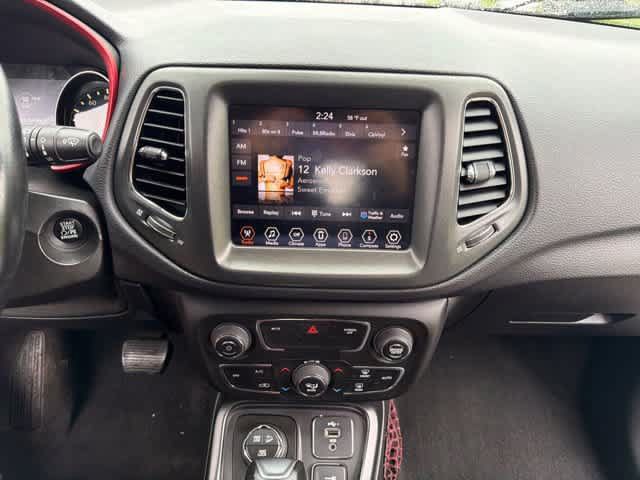 Used 2020 Jeep Compass Trailhawk AWD/4WD image 21