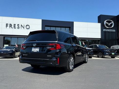 Used 2025 Honda Odyssey Touring image 7