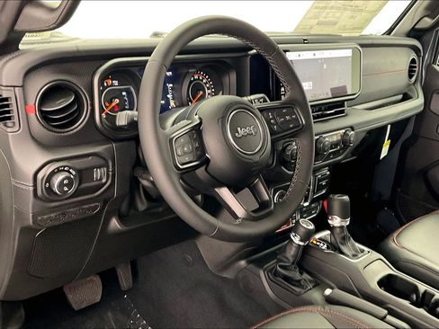 New 2026 Jeep Gladiator Rubicon AWD/4WD image 4