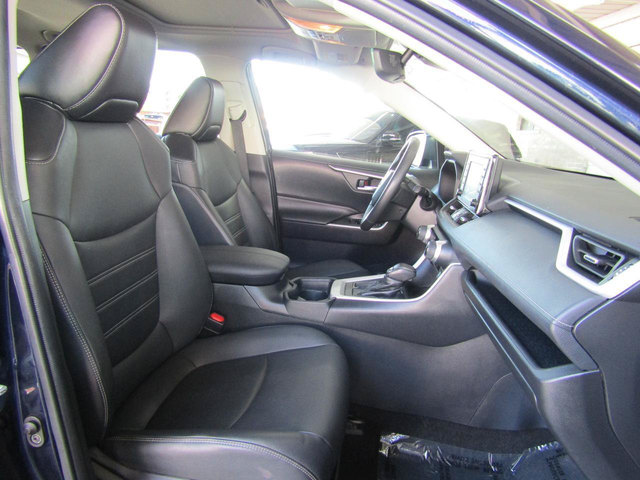 Used 2021 Toyota RAV4 XLE Premium FWD image 12