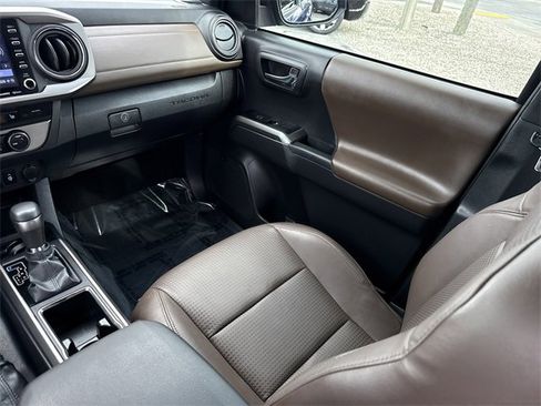 Used 2023 Toyota Tacoma Limited image 26