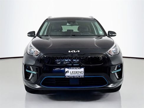 Used 2022 Kia Niro EX Premium w/ Cold Weather Package image 2