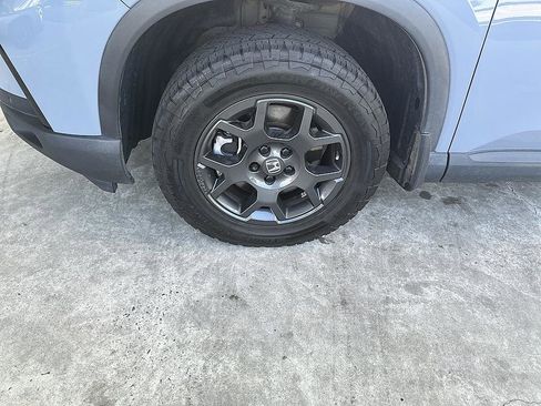 Used 2024 Honda Pilot TrailSport image 9