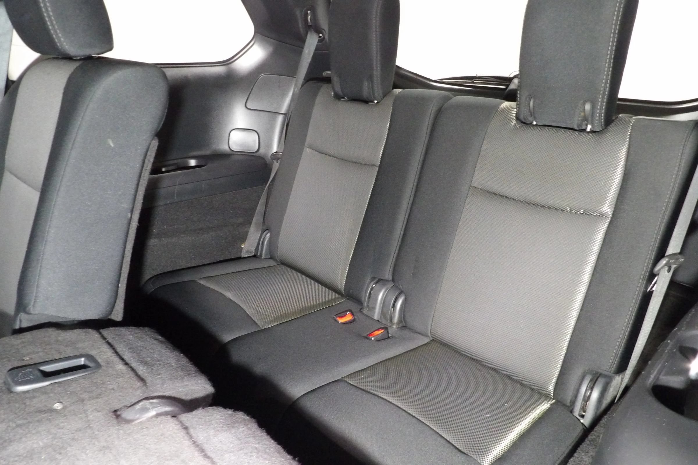 Used 2020 Nissan Pathfinder S FWD image 13