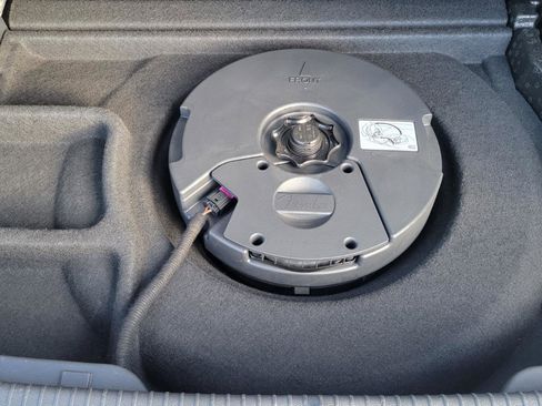 Used 2019 Volkswagen Atlas SEL Premium image 38