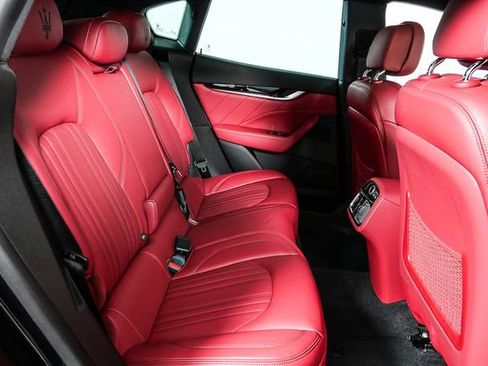 Certified 2022 Maserati Levante GT image 21