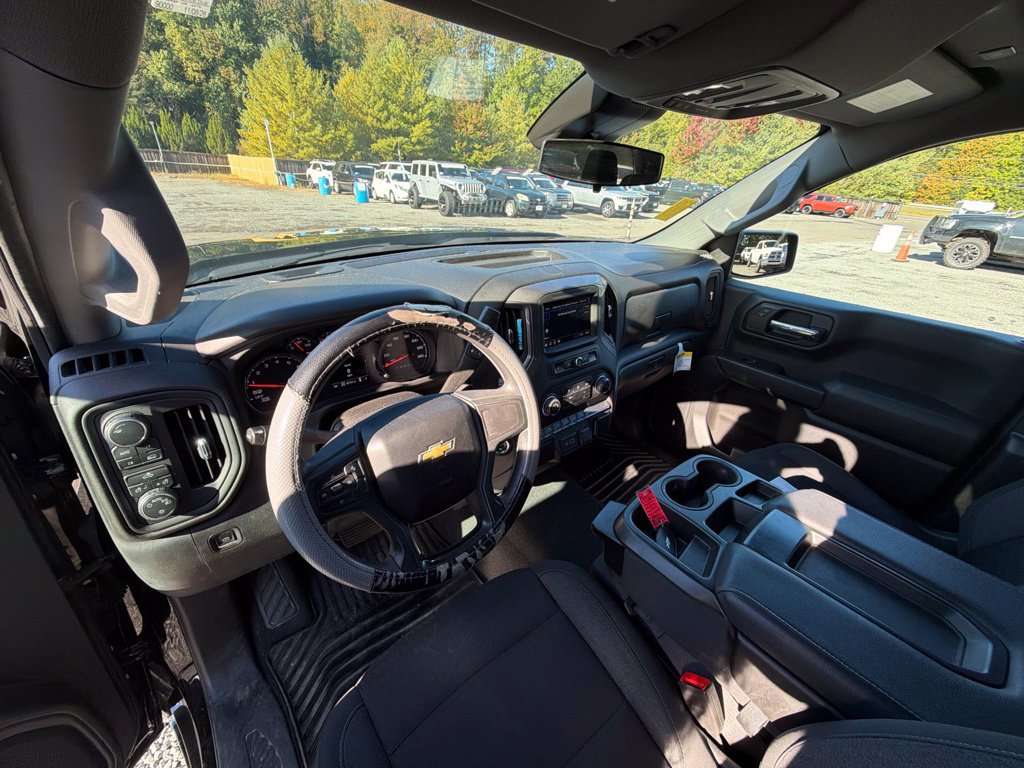 Used 2022 Chevrolet Silverado 1500 Custom AWD/4WD image 16