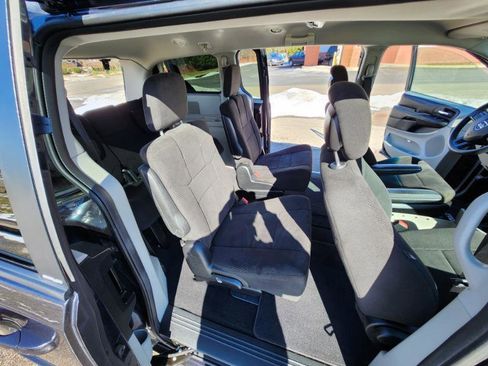 Used 2013 Dodge Grand Caravan SE image 20