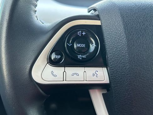 Used 2018 Toyota Prius Four Touring image 20