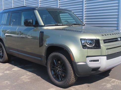 Certified 2024 Land Rover Defender 110 S AWD/4WD image 12
