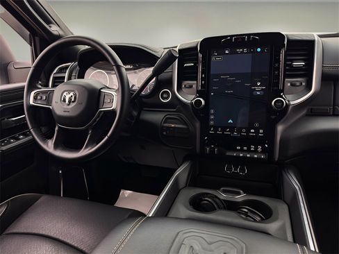 Used 2024 RAM 3500 Laramie w/ Night Edition image 15