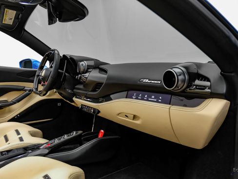 Used 2023 Ferrari F8 Tributo RWD image 58