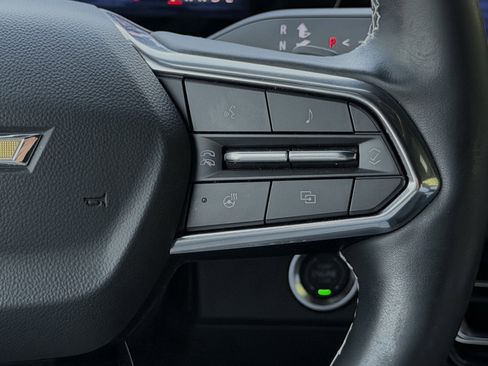 Used 2025 Chevrolet Traverse High Country image 40