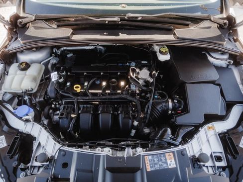 Used 2018 Ford Focus Titanium image 37