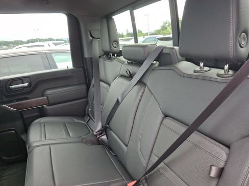 Used 2022 GMC Sierra 3500 Denali w/ Denali Ultimate Package AWD/4WD image 13