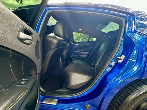 Used 2018 Dodge Charger R/T RWD image 13