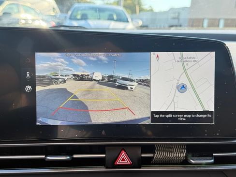 Used 2024 Hyundai Elantra SEL FWD image 34