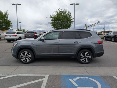 Certified 2025 Volkswagen Atlas SE AWD/4WD image 10