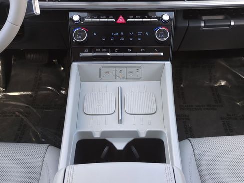 Certified 2025 Hyundai Santa Fe SEL image 20