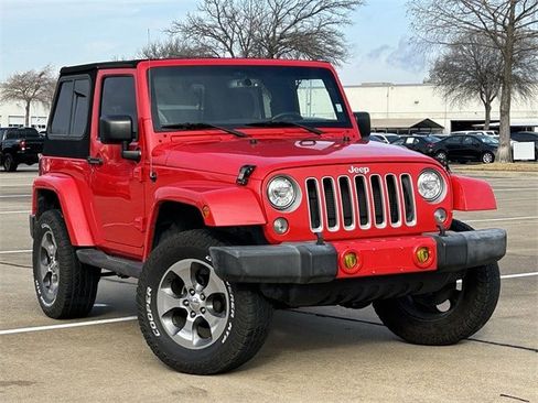Used 2017 Jeep Wrangler Sahara image 2