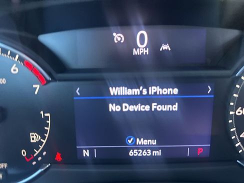 Used 2022 Cadillac XT4 Sport w/ Enhanced Visibility Package image 9