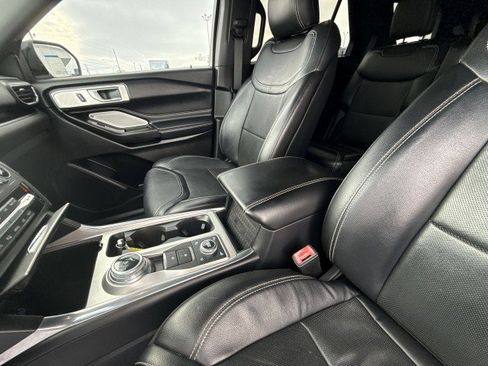 Used 2020 Ford Explorer ST w/ Premium Technology Package image 23