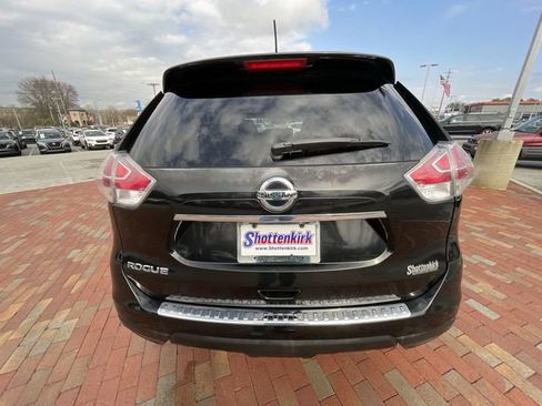 Used 2016 Nissan Rogue S w/ Appearance Package image 29