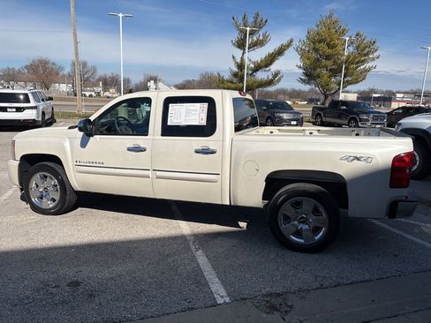 Used 2009 Chevrolet Silverado 1500 LTZ w/ White Diamond Edition image 16