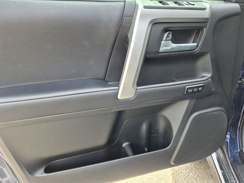 Used 2023 Toyota 4Runner Limited AWD/4WD image 14