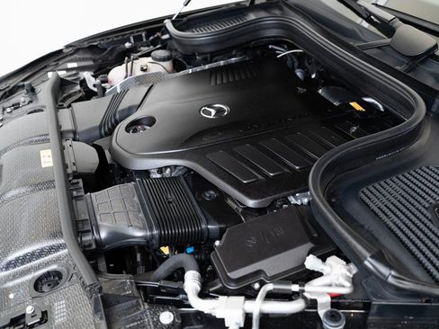 Certified 2025 Mercedes-Benz GLE 450 4MATIC w/ AMG Line Exterior image 39