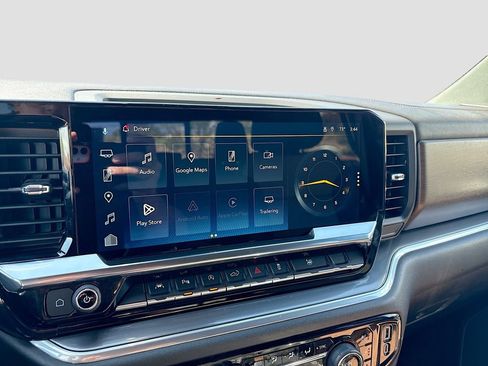 Used 2025 Chevrolet Silverado 1500 High Country w/ Technology Package AWD/4WD image 15