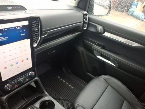 Certified 2024 Ford Ranger Lariat w/ Trailer Tow Package image 24